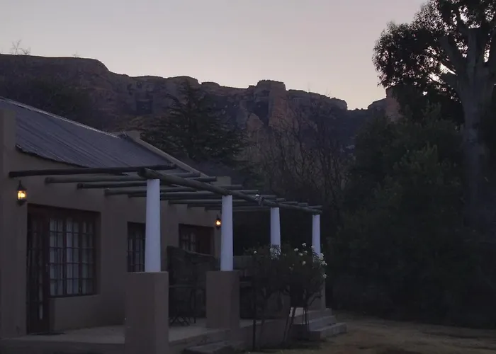 Vultures Lodge